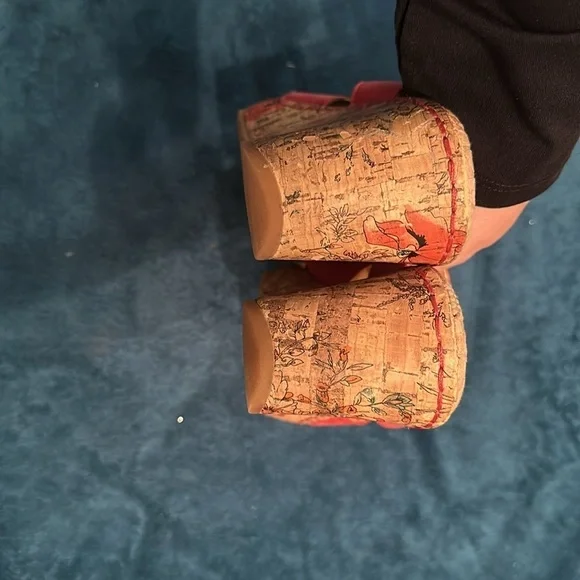 B.O.C. Leather Slides Size 7 - Picture 6 of 7